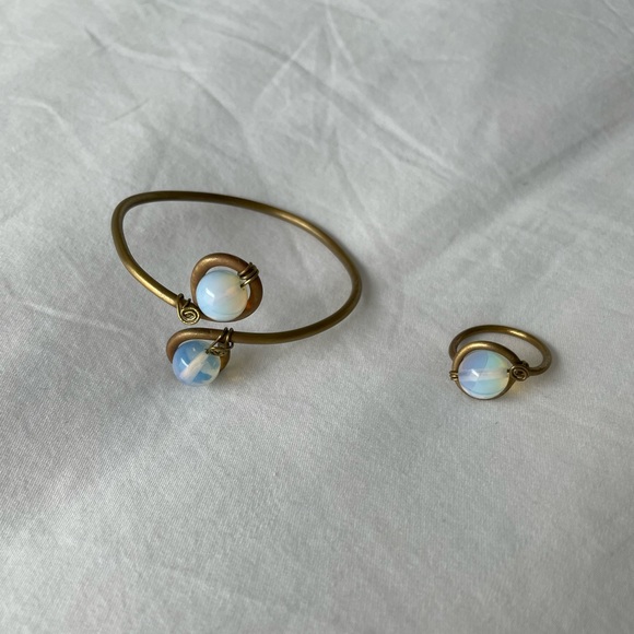 Bracelet/Arm Bracelet & Ring - Picture 1 of 2